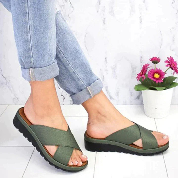 CloudWalk Luxe | The Trendsetting Ortho-Sandals